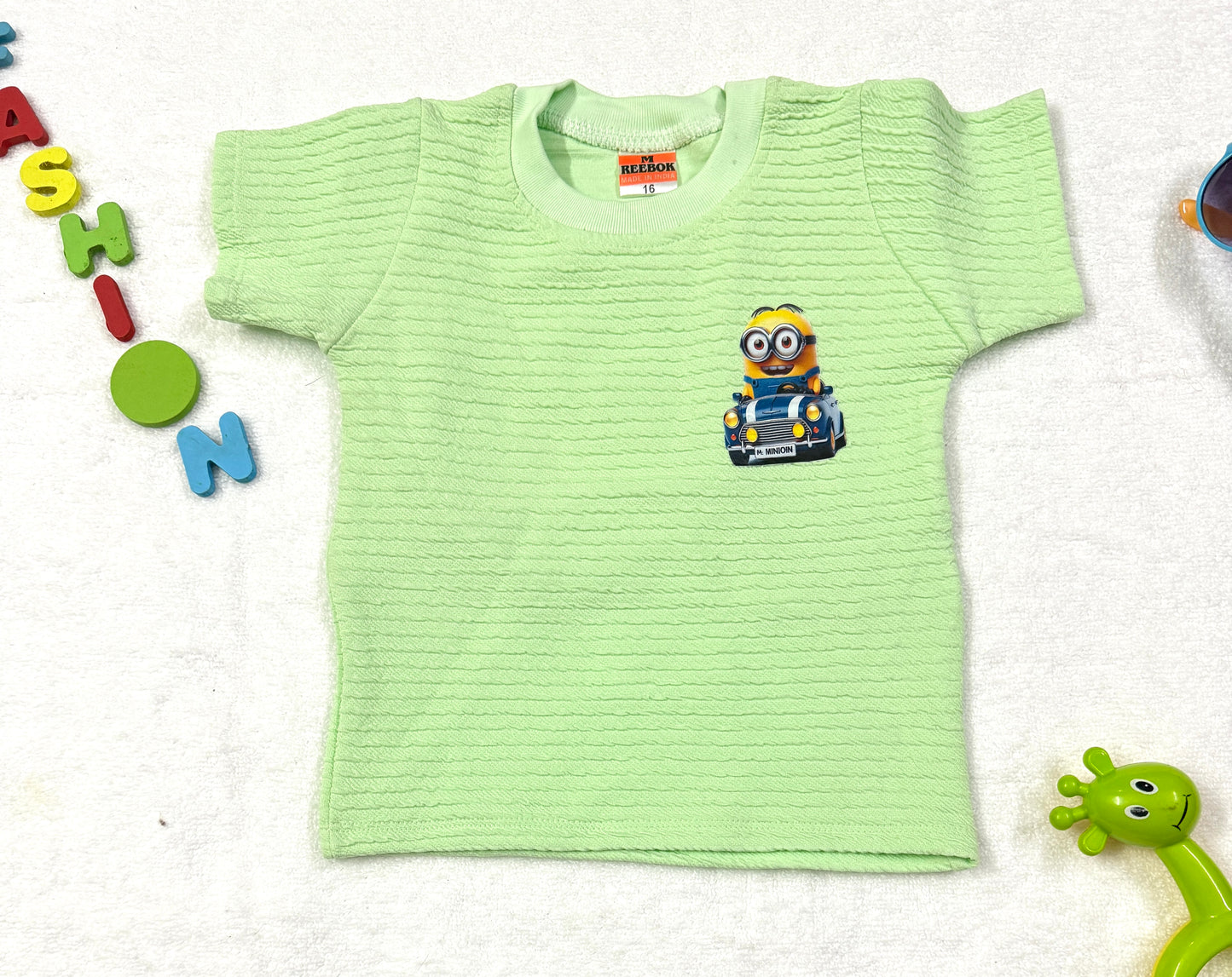 Boys/Girls Summer T-Shirt Minnion print & Shorts Set