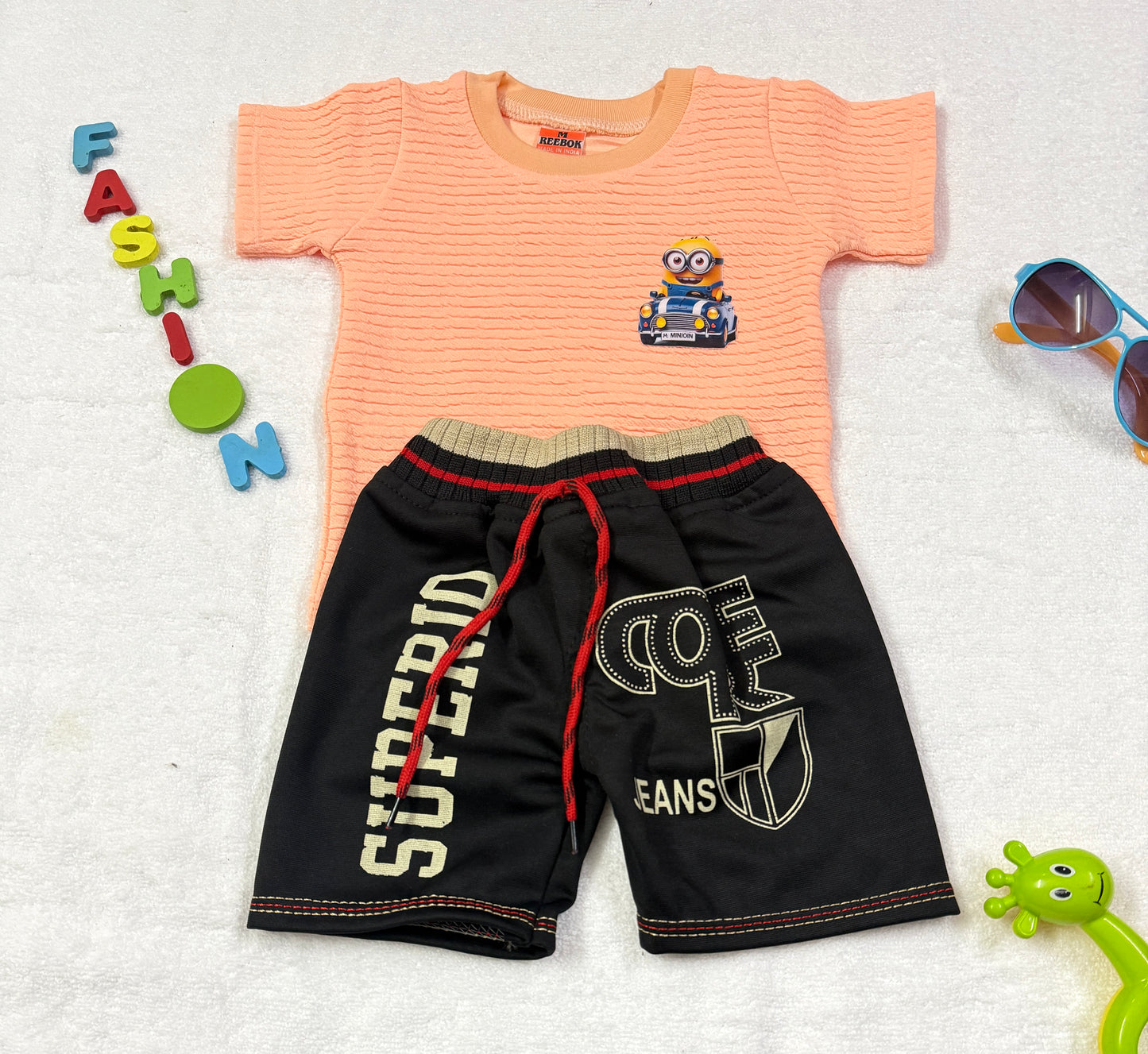 Boys/Girls Summer T-Shirt Minnion print & Shorts Set