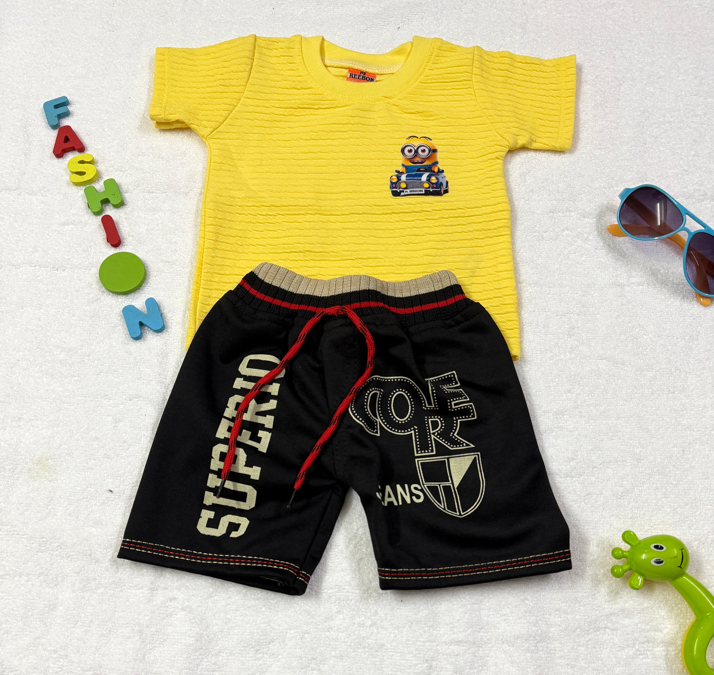 Boys/Girls Summer T-Shirt Minnion print & Shorts Set