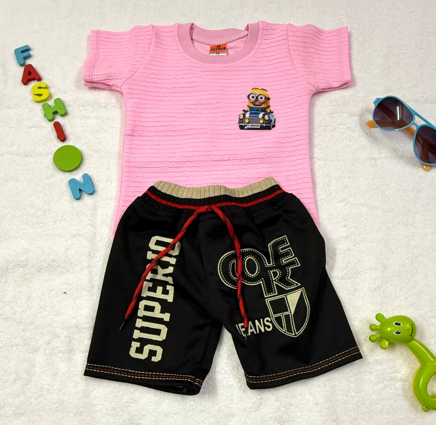 Boys/Girls Summer T-Shirt Minnion print & Shorts Set
